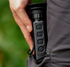 FW-XF2 Monocular Display Infrared Rangefinder Telescope with 12 μm Pixel Center Distance